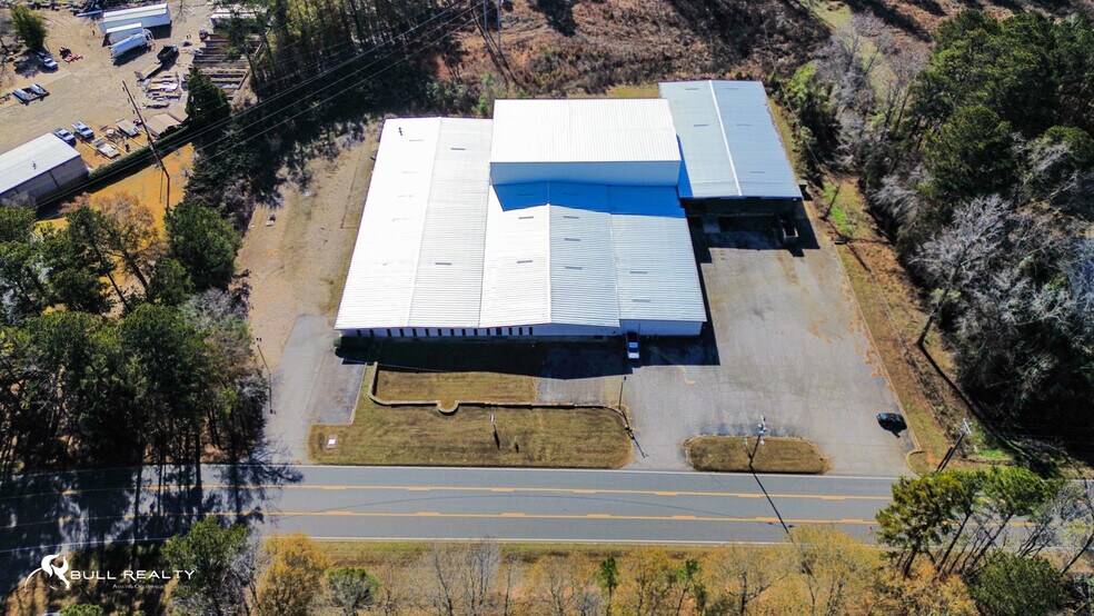More Photos Of 210 E Lukken Industrial Dr, Lagrange Warehouse For Lease
