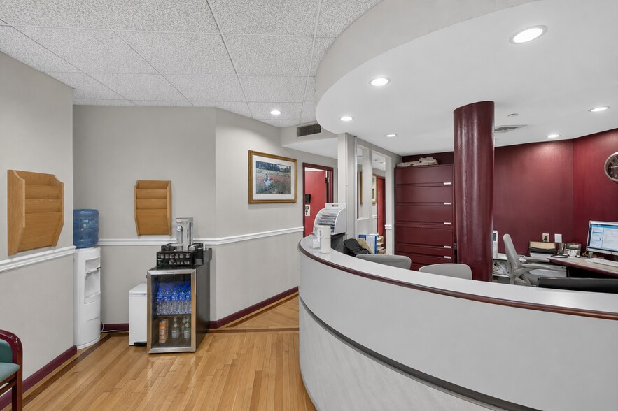 More Photos Of 161 Madison Ave, New York Medical For Sale