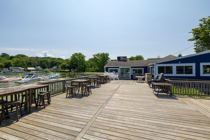 More Photos Of 8106 W Port Bay Rd, Wolcott Marina For Sale