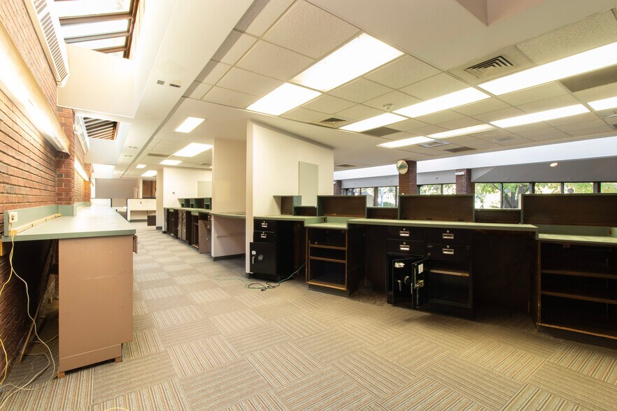 More Photos Of 45 S Main St, Branford Bank For Sale