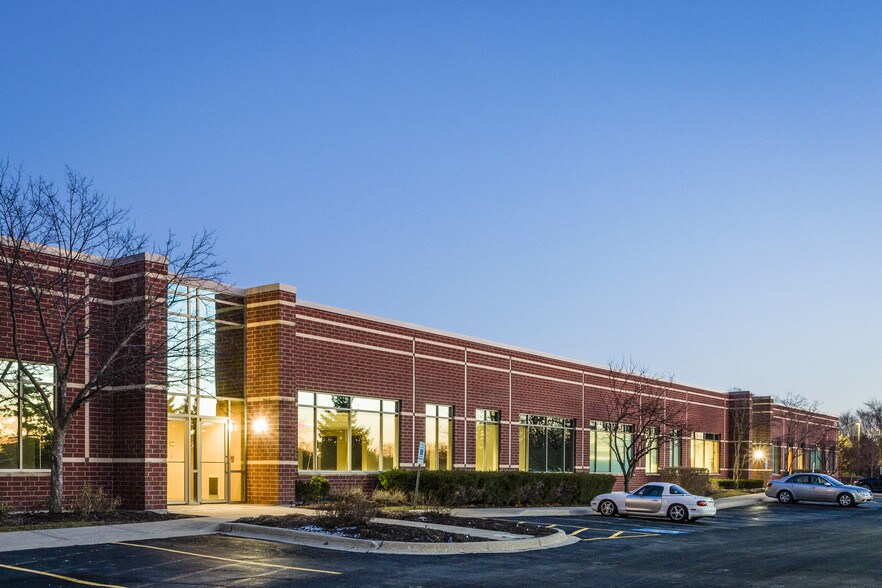 More Photos Of 7125 Janes Ave, Woodridge Office For Lease