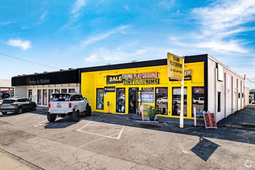 Primary Photo Of 910-912 Del Prado Blvd S, Cape Coral Freestanding For Sale
