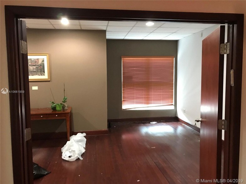 More Photos Of 20101-20161 NE 16th Pl, Miami Loft Creative Space For Sale