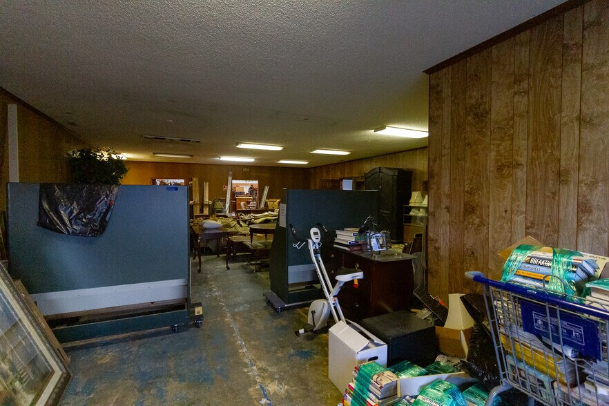 More Photos Of 512 Tift Ave S, Tifton Freestanding For Sale