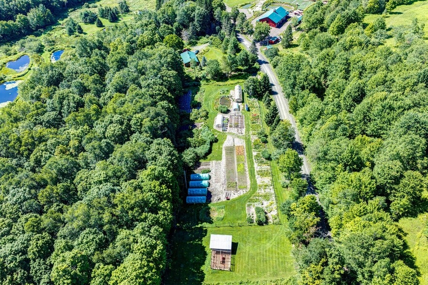 More Photos Of 304 Sutherland Rd, East Meredith Lodge Meeting Hall For Sale