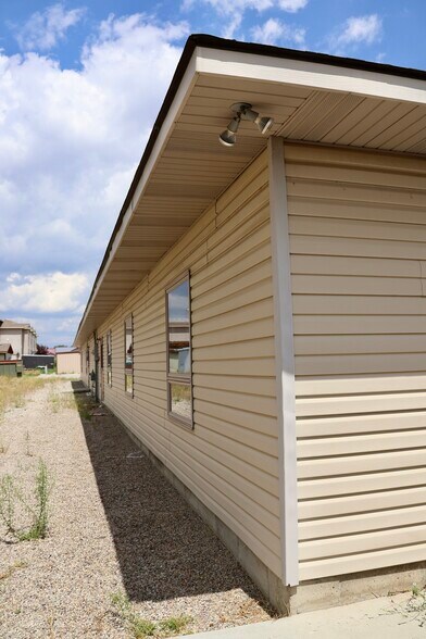 More Photos Of 120 Cole Ave, Pinedale Office For Sale