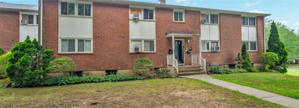 More Photos Of 233 Park Rd, Hamden Multifamily For Sale