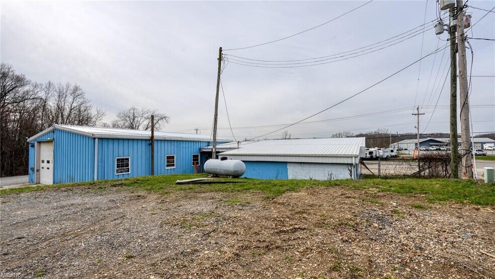 More Photos Of 11445 E Pike Rd, Cambridge Light Manufacturing For Lease
