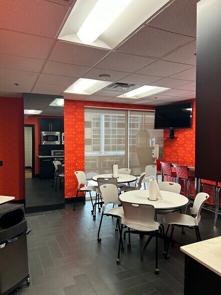 More Photos Of 100 S Eola Dr, Orlando Apartments For Lease