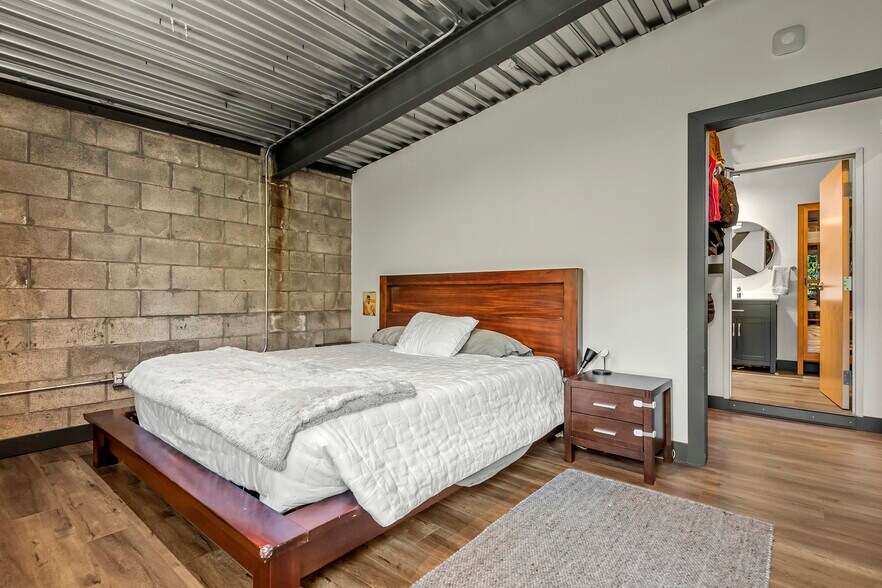 More Photos Of 5532 San Pablo Ave, Oakland Warehouse For Sale