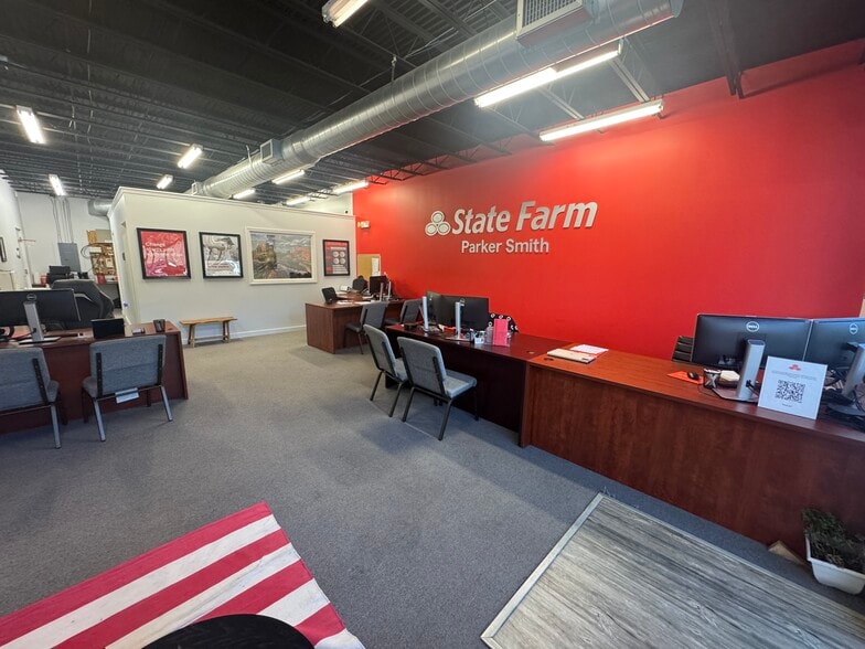 More Photos Of 600 Laurens Rd, Greenville Storefront Retail Office For Lease