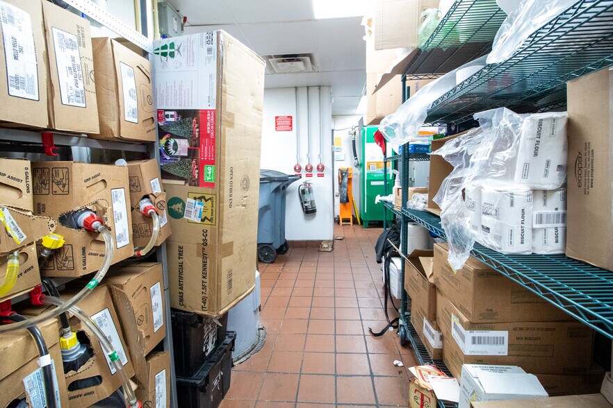 More Photos Of 504 W Vine St, Kissimmee Restaurant For Sale