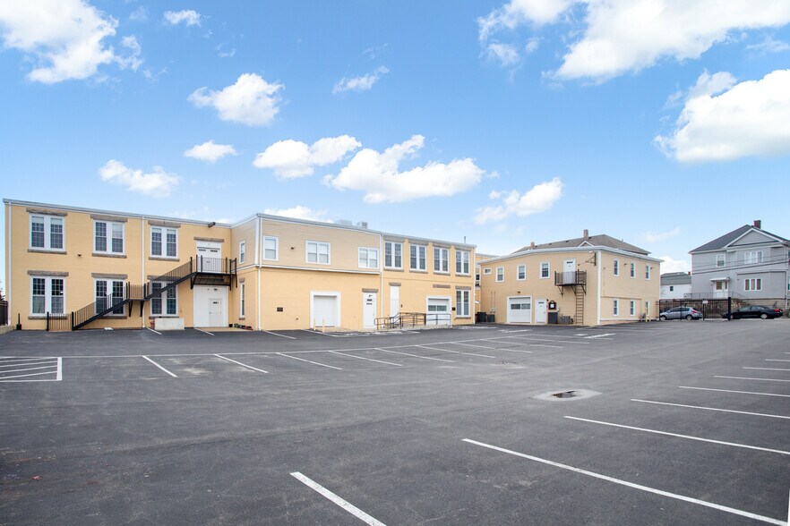 More Photos Of 145 Globe St, Fall River Office For Sale