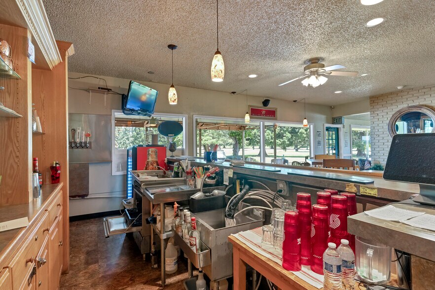 More Photos Of 6335 Highway 22, Independence Sports And Entertainment For Sale