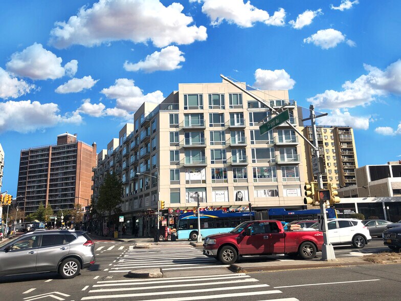 More Photos Of 86-55 Broadway, Elmhurst Apartments For Lease