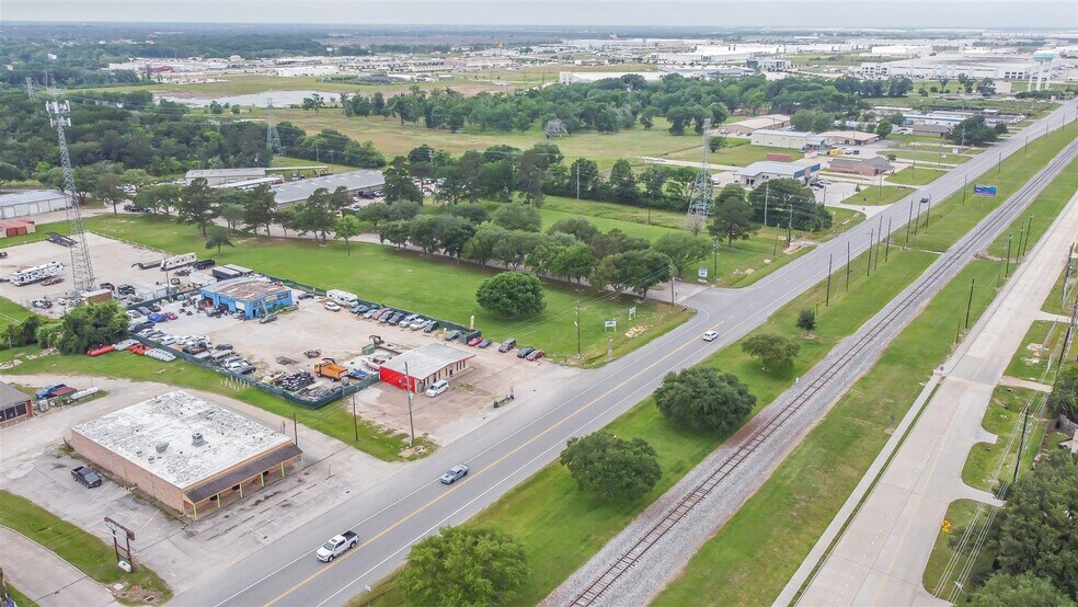 More Photos Of 6801 Highway Blvd, Katy Freestanding For Sale