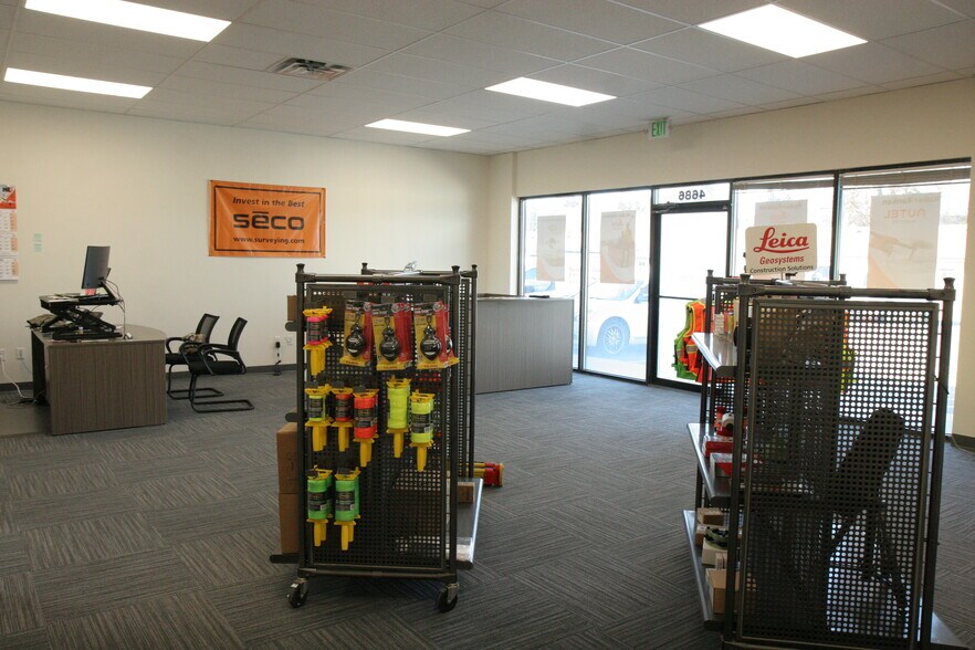 More Photos Of 4684-4688 W Chinden Blvd, Boise Freestanding For Lease