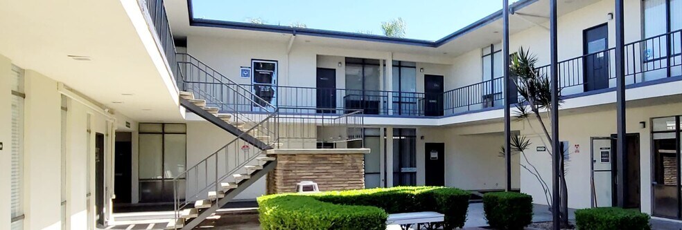 More Photos Of 3840 Woodruff Ave, Long Beach Medical For Lease