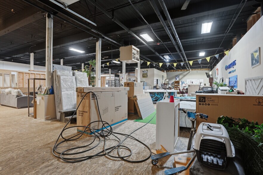 More Photos Of 770 Main St, West Warwick Warehouse For Sale