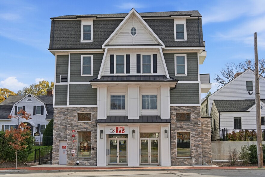 Primary Photo Of 1080 New York Ave, Huntington Station Apartments For Sale