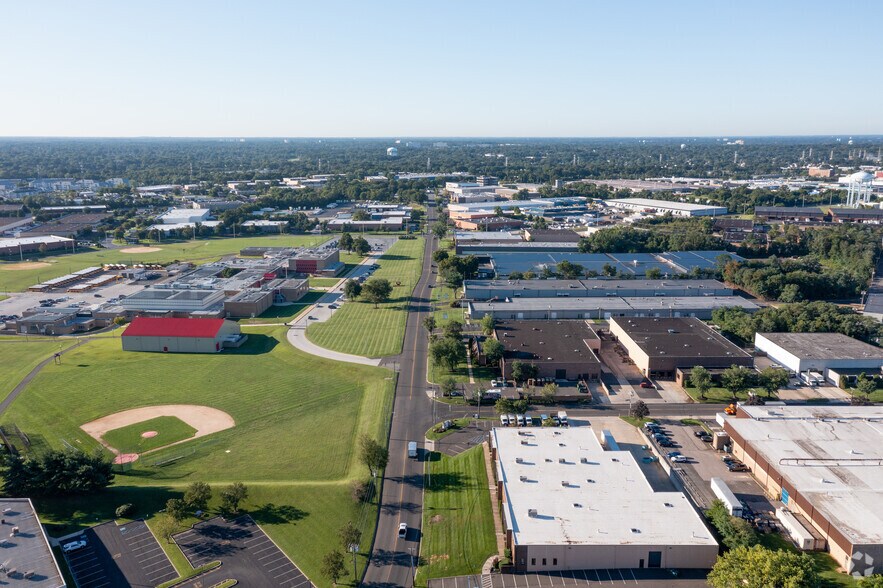 More Photos Of 815 Hylton Rd, Pennsauken Warehouse For Lease