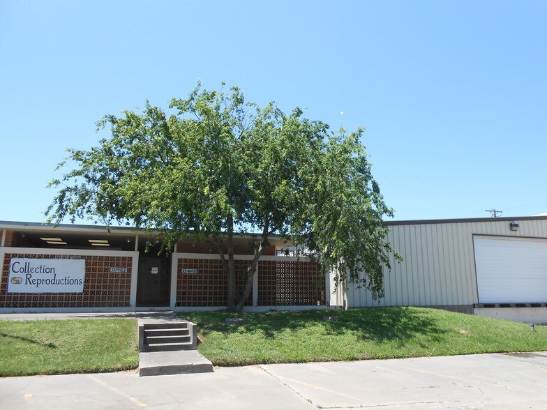 More Photos Of 301 W 44th St, Corpus Christi Manufacturing For Sale