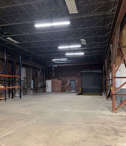 More Photos Of 15 McArdle St, Rochester Manufacturing For Lease