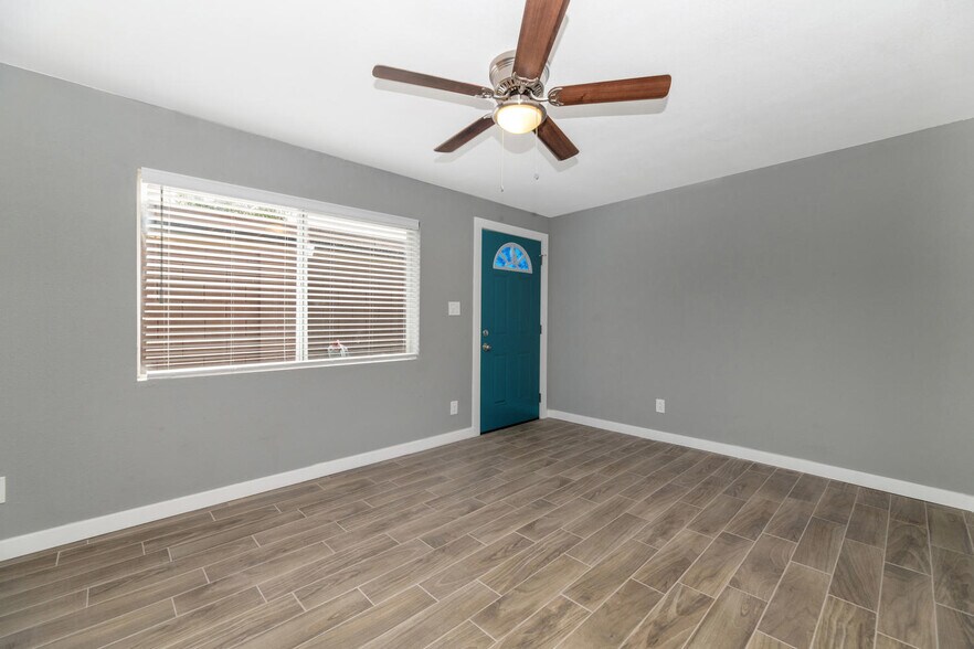 More Photos Of 1747 E Virginia Ave, Phoenix Apartments For Sale