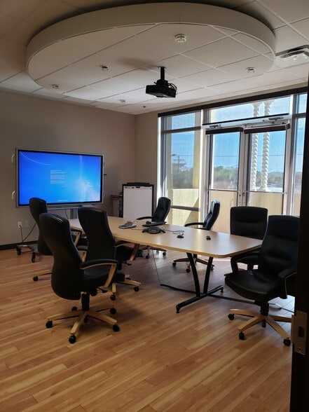 More Photos Of 4017 W Dr Martin Luther King Jr Blvd, Tampa Office For Sale