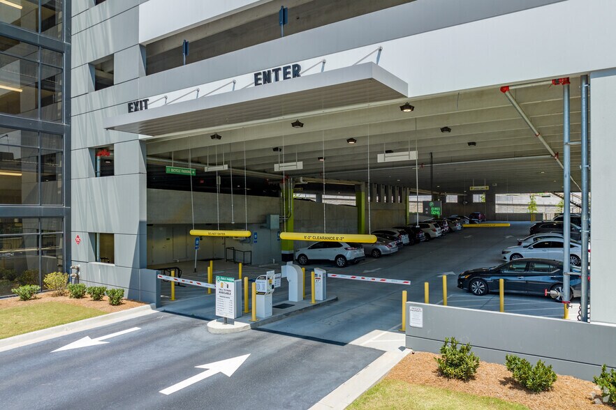 More Photos Of 1150 Lake Hearn Dr NE, Atlanta Unknown For Lease