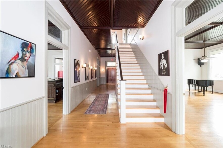 More Photos Of 441 Washington St, Portsmouth Office Residential For Sale