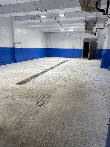 More Photos Of 2011 8th St, North Bergen Refrigeration Cold Storage For Lease