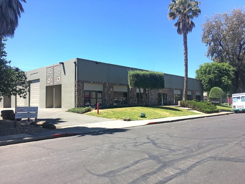 More Photos Of 1015 Shary Cir, Concord Research And Development For Lease