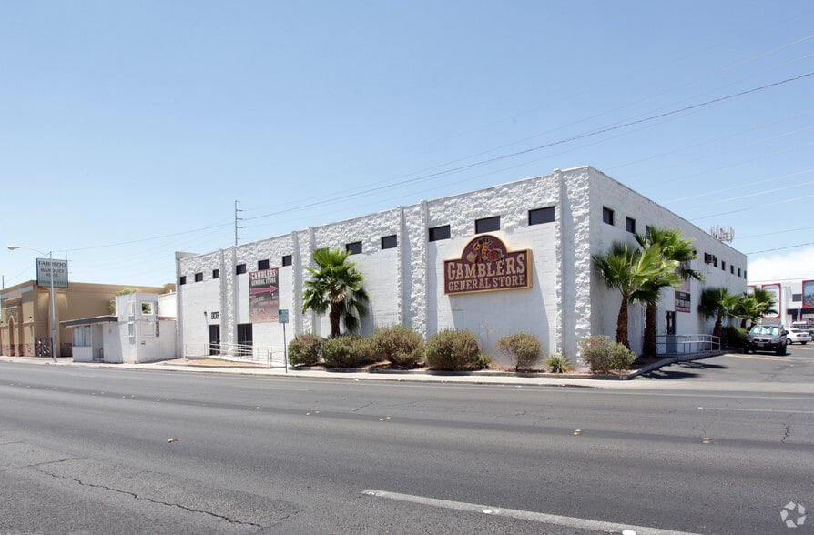 Primary Photo Of 808-810 S Main St, Las Vegas Flex For Sale