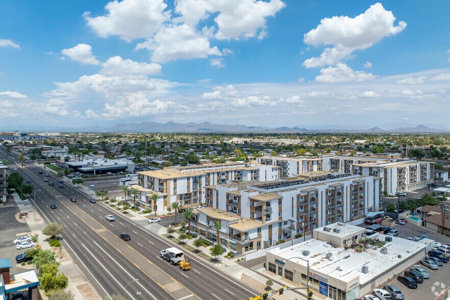 More Photos Of 2001 N Scottsdale Rd, Scottsdale Apartments For Lease