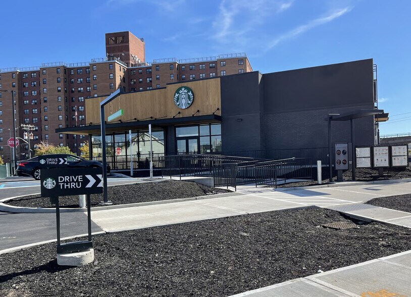 More Photos Of 72-10 Beach Channel Dr, Far Rockaway Land For Lease