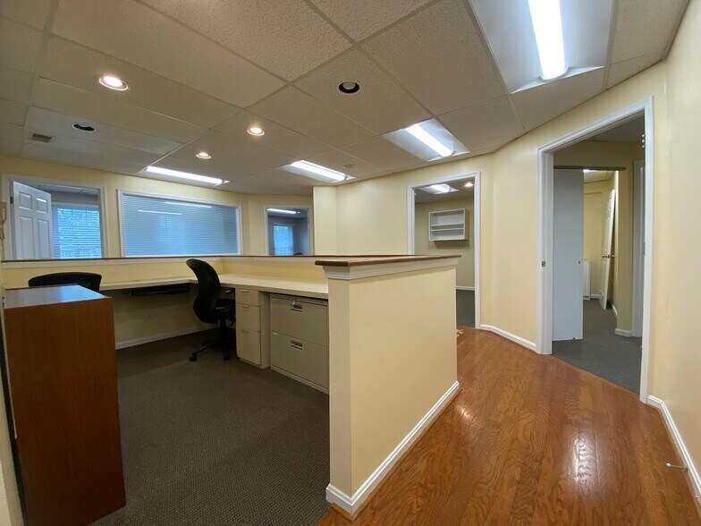 More Photos Of 5052-5054 Dorsey Hall Dr, Ellicott City Medical For Sale