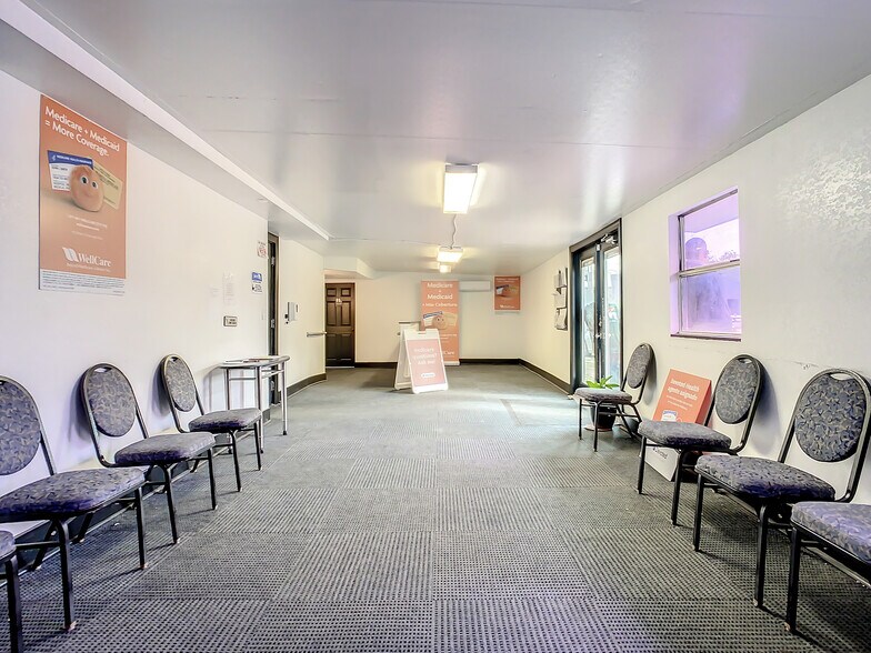 More Photos Of 315 Magnolia Ave, Auburndale Office Residential For Lease