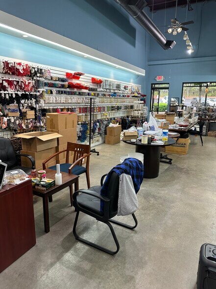 More Photos Of 5155 Highway 9, Alpharetta Unknown For Lease