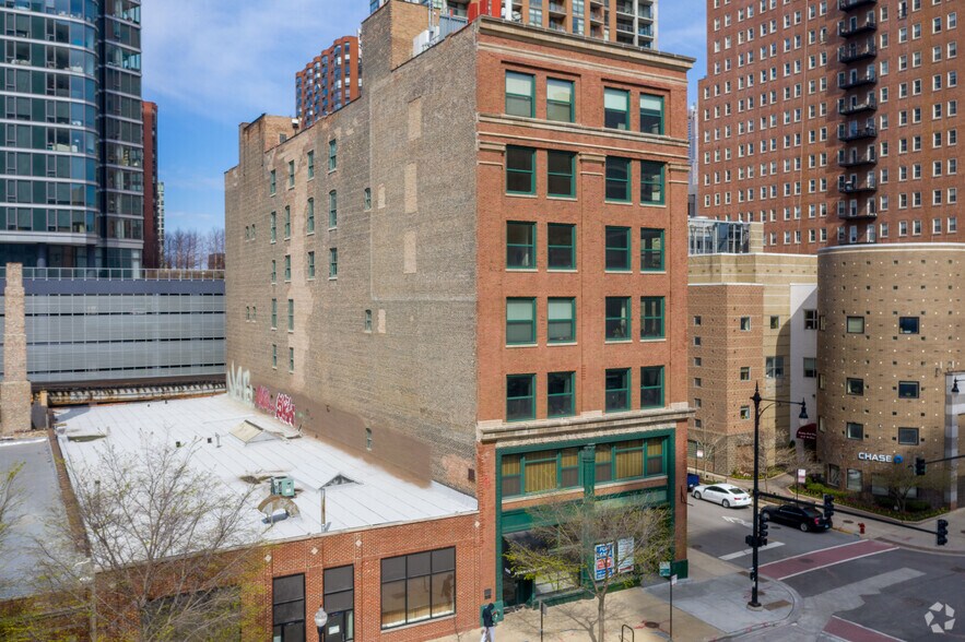 More Photos Of 900 S Wabash Ave, Chicago Apartments For Lease