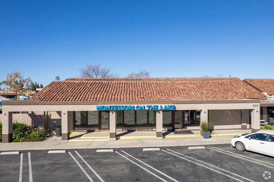 More Photos Of 24301 Muirlands Blvd, Lake Forest Freestanding For Lease