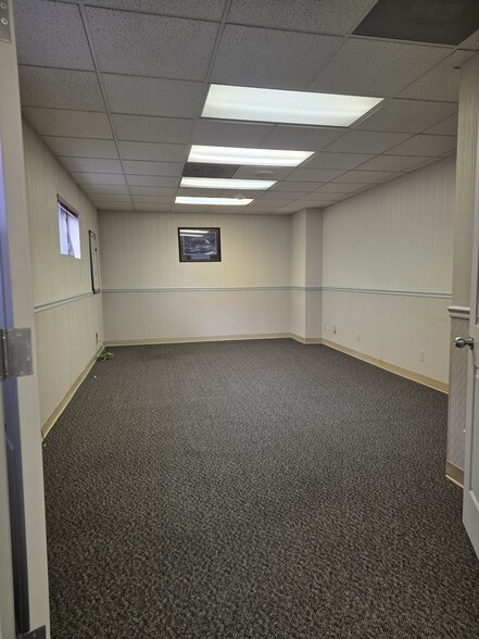 More Photos Of 50 Snider Way, Sparks Light Distribution For Lease