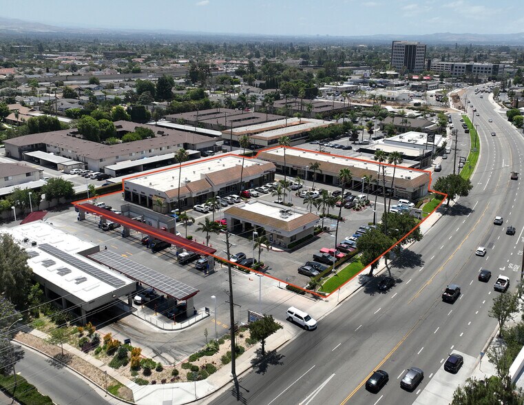 More Photos Of 2005-2025 N Tustin Ave, Santa Ana Auto Repair For Lease