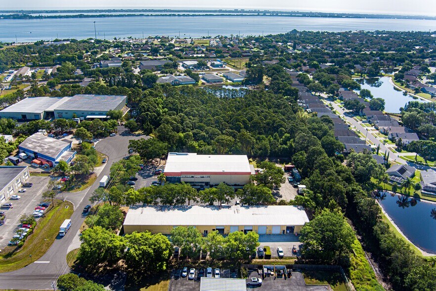 More Photos Of 2725 Center Pl, Melbourne Research And Development For Sale