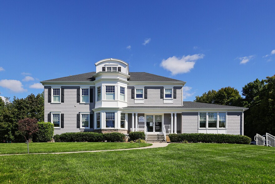 Primary Photo Of 502 E Broad St, Westfield Office For Lease