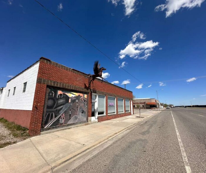 More Photos Of 415 Main St., Laurel Flex For Lease