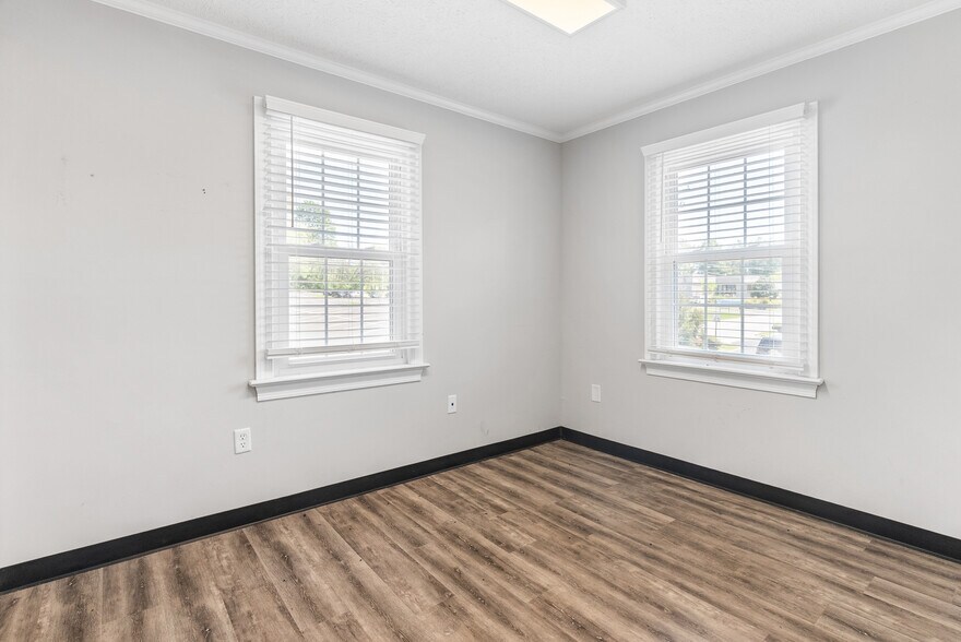 More Photos Of 6200 Fort Ave, Lynchburg Medical For Sale