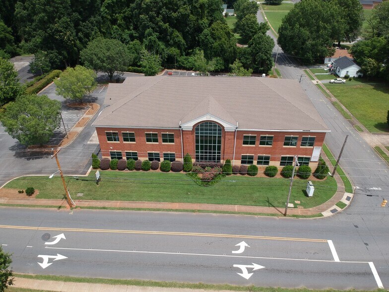 More Photos Of 502 W King St, Kings Mountain Medical For Lease