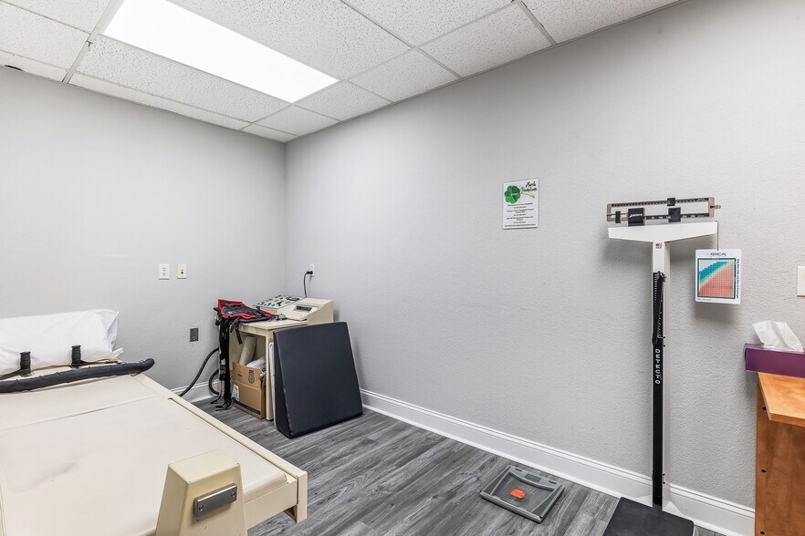 More Photos Of 3417 Tamiami Trl, Port Charlotte Medical For Sale