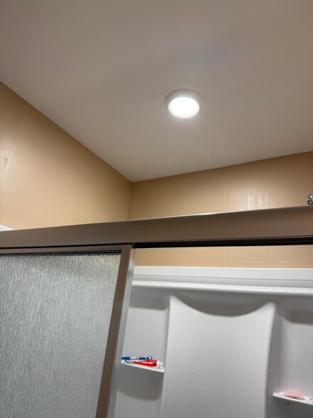 More Photos Of 4881 Pittsburgh Rd, Harrisville Light Distribution For Sale